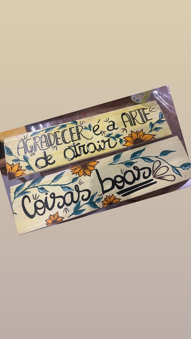 Placa — Agradecer é a arte de atrair coisas boas