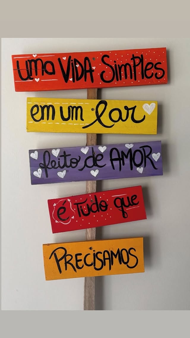 Placa — Uma vida simples em um lar feito de amor