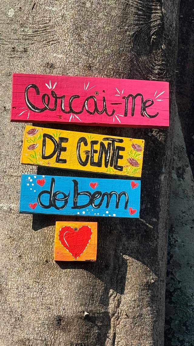 Placa — Cercai-me de gente do bem