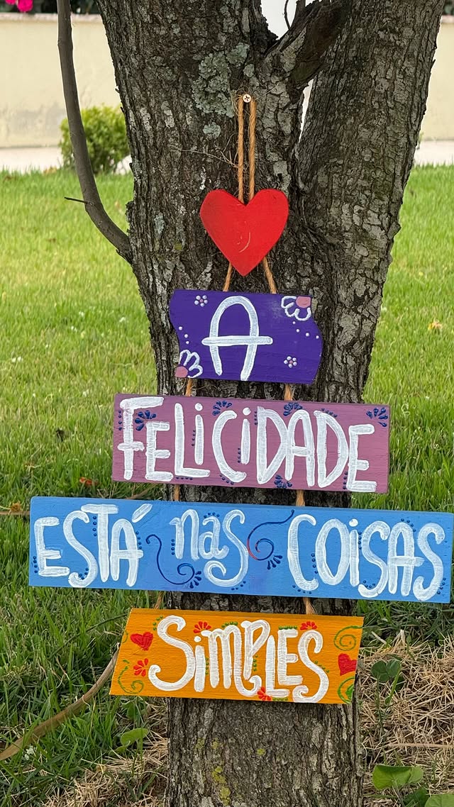 Placa — A felicidade está nas coisas simples